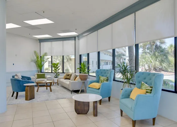 6511 Plantation-palms