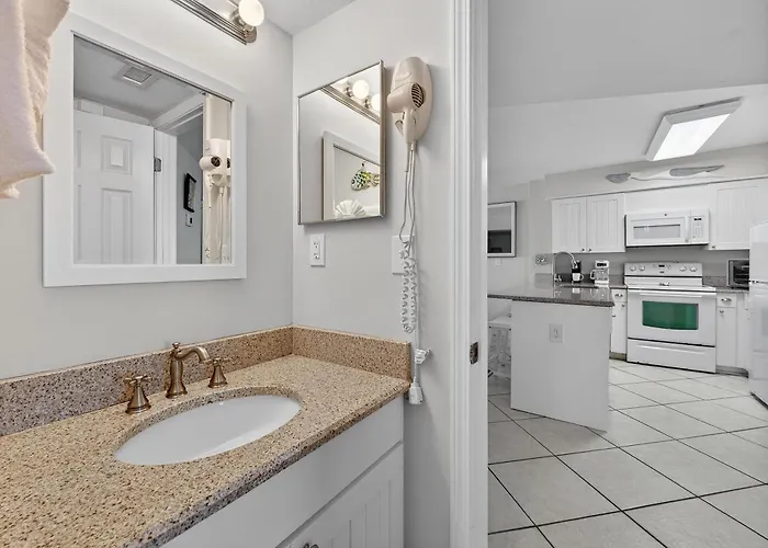 6511 Plantation-palms